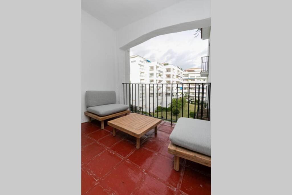 Central & Renovated Studio With Pool In Puerto Banus Apartment Marbella Exterior photo