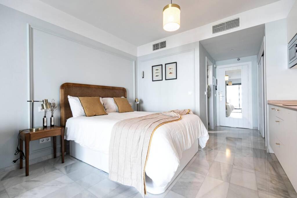 Central & Renovated Studio With Pool In Puerto Banus Apartment Marbella Exterior photo